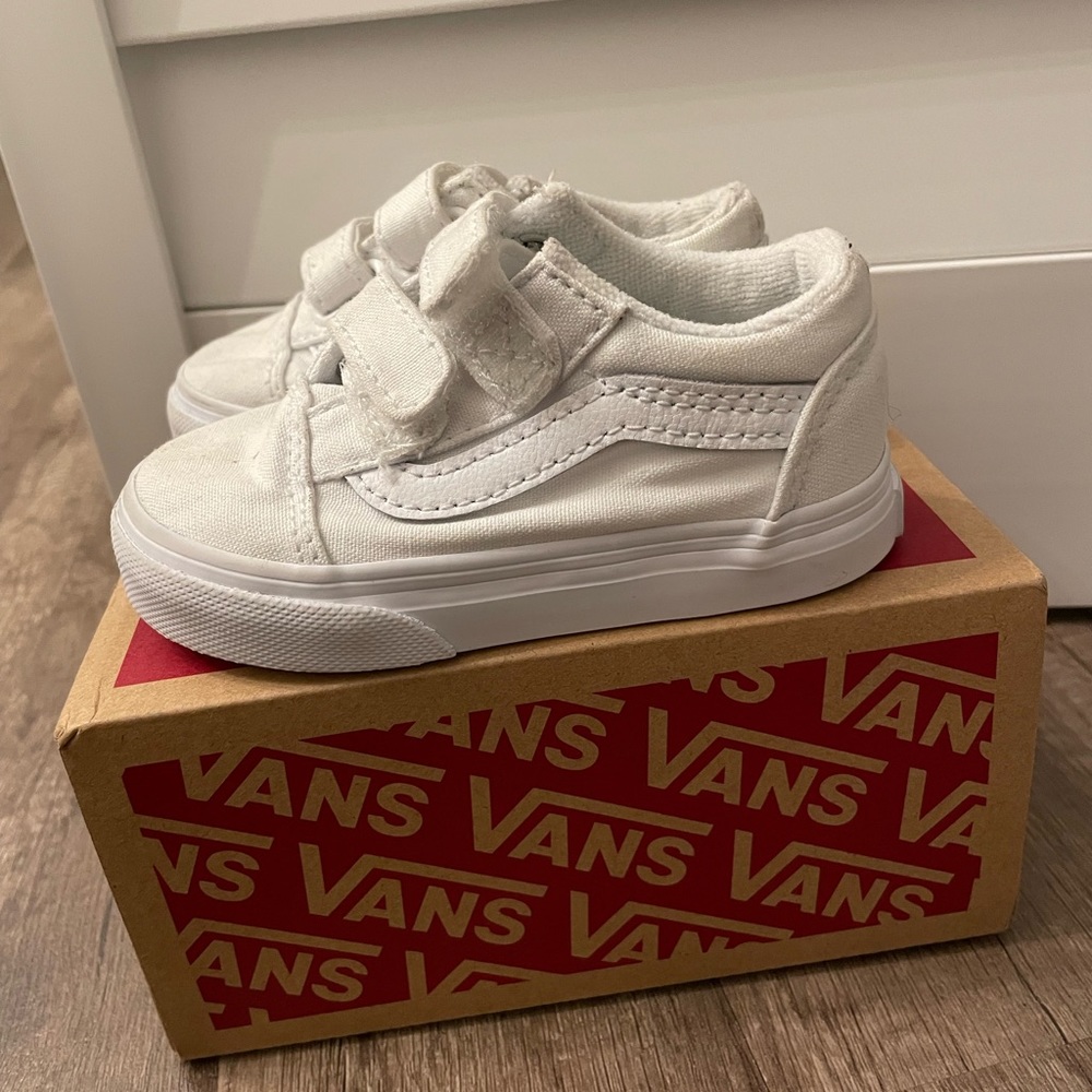 Old Skool infant/toddler Vans white